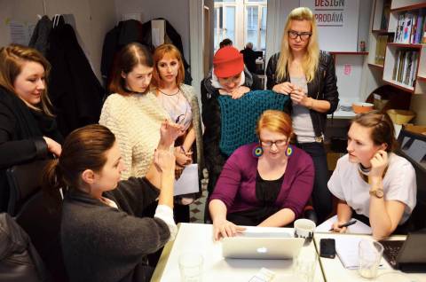 Brainstorming avec Kamila Boudová (à droite)