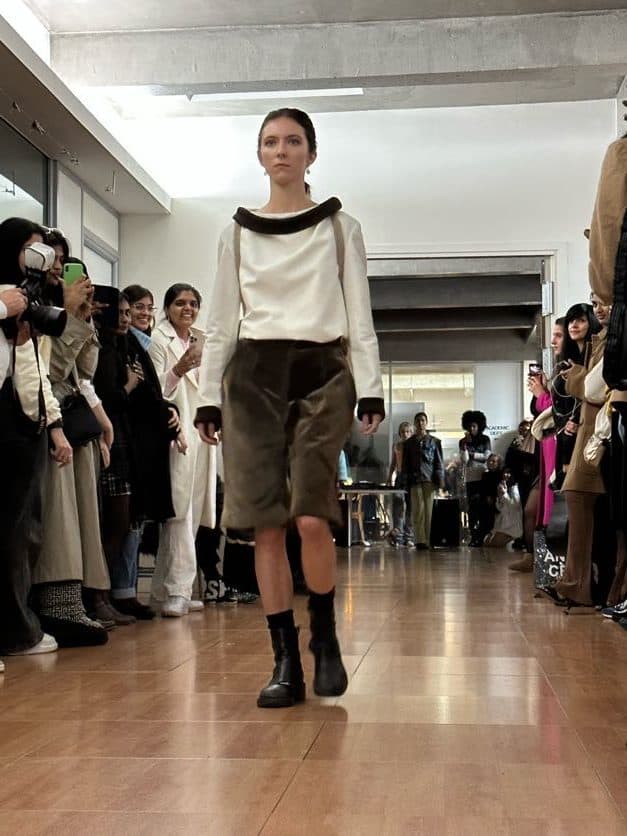 Designed by IFA Paris students Nathan Vinot, Khushi Jain and Bhavri Bansal. A unisex look whose sweater can be transformed into a dress and designed with recycled fabrics..